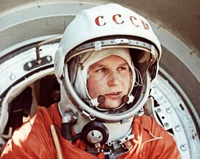 Valentina Tereshkova. Cuento para niños sobre la primera mujer que viajó al  espacio