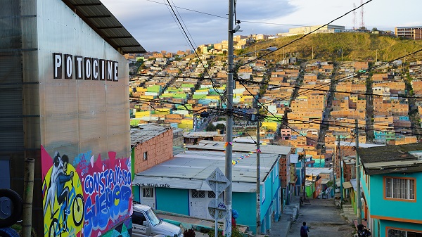 Cine comunitario en las lomas de Bogotá